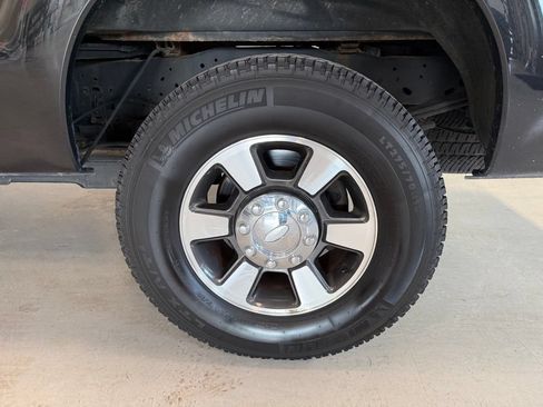 Used 2013 Ford F250 Lariat w/ Snow Plow Prep Pkg AWD/4WD image 32