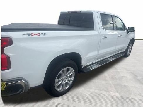 Used 2023 Chevrolet Silverado 1500 LTZ w/ LTZ Convenience Package II AWD/4WD image 3