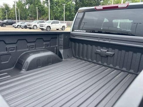 New 2026 Chevrolet Silverado 1500 Custom Trail Boss AWD/4WD image 32