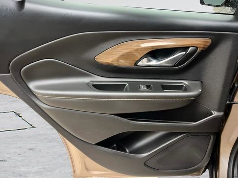 Used 2018 GMC Terrain SLE image 24