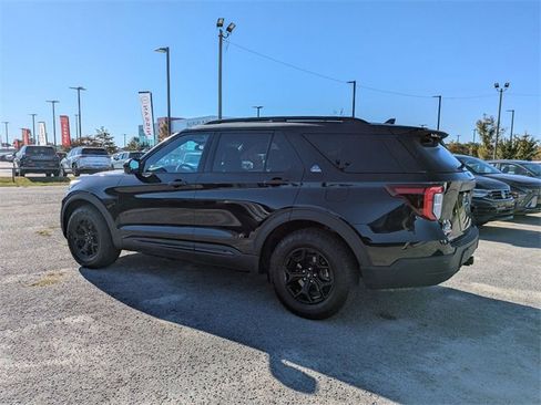 Used 2024 Ford Explorer Timberline w/ Timberline Technology Package image 5