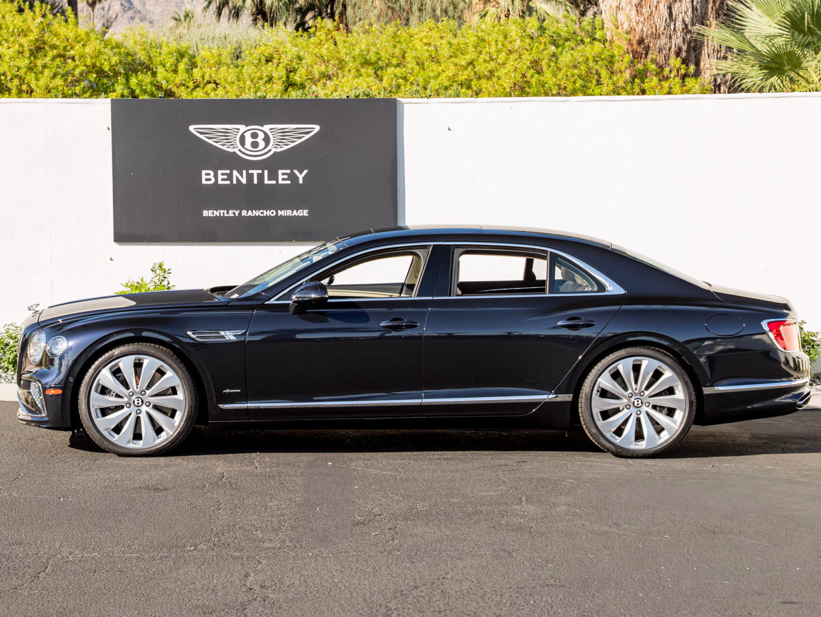 Used 2026 Bentley Flying Spur Azure AWD/4WD image 5