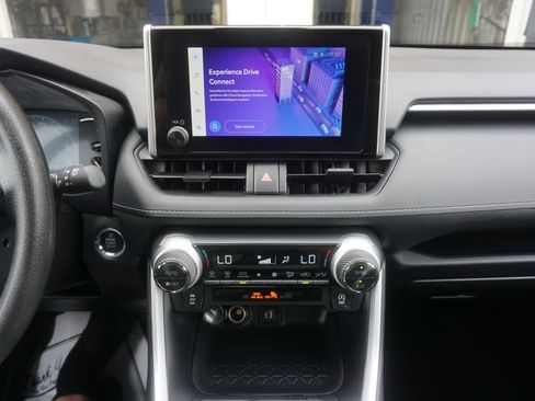 Certified 2025 Toyota RAV4 XLE AWD/4WD image 10