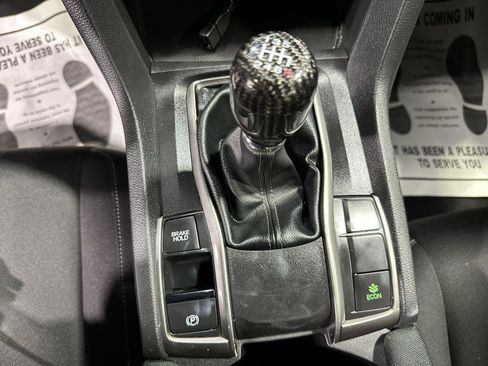 Used 2018 Honda Civic Sport image 14