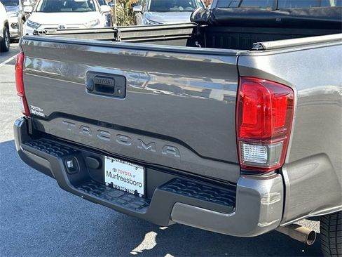 Used 2022 Toyota Tacoma SR image 11