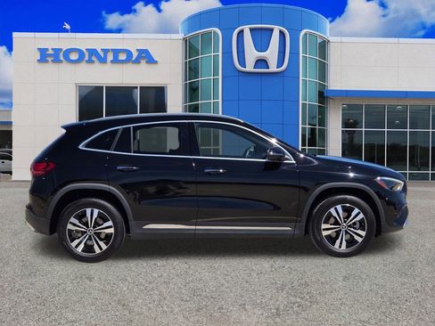 Used 2025 Mercedes-Benz GLA 250 image 2