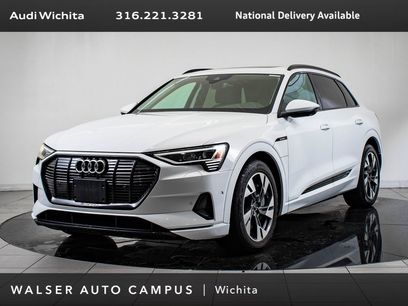 Used 2022 Audi e-tron Premium w/ Convenience Plus Package