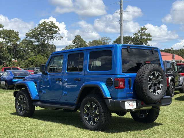 New 2027 Jeep Wrangler Unlimited Sahara AWD/4WD image 15