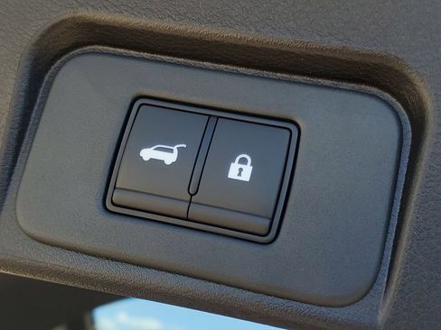 New 2026 Nissan Rogue SV image 8