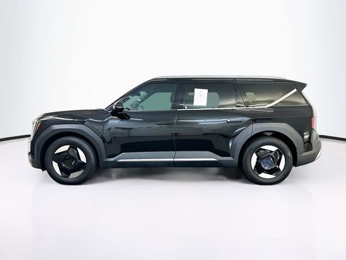 Used 2024 Kia EV9 Wind AWD/4WD image 4