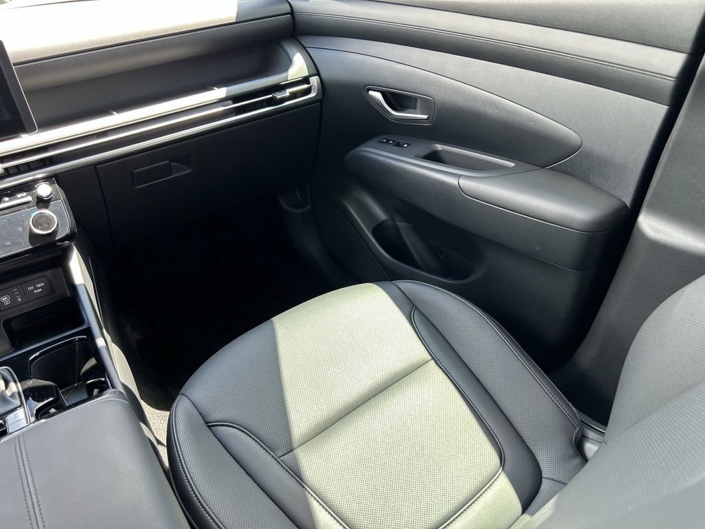 Certified 2025 Hyundai Tucson SEL FWD image 21