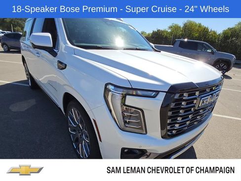 Used 2025 GMC Yukon XL Denali Ultimate AWD/4WD image 1