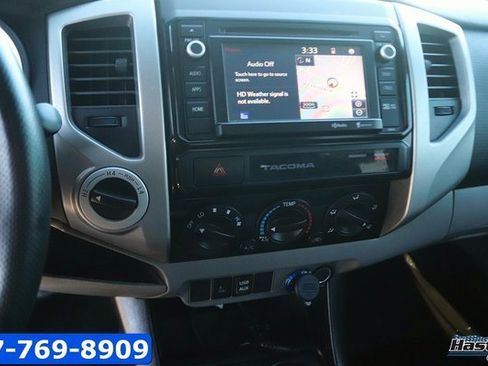 Used 2015 Toyota Tacoma TRD Pro image 17