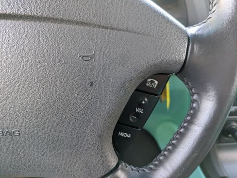 Used 2002 Ford Thunderbird image 26