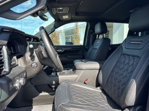 Used 2024 GMC Sierra 1500 AT4 w/ Technology Package image 13