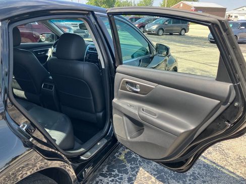 Used 2014 Nissan Altima 2.5 SL w/ Moonroof Package FWD image 15