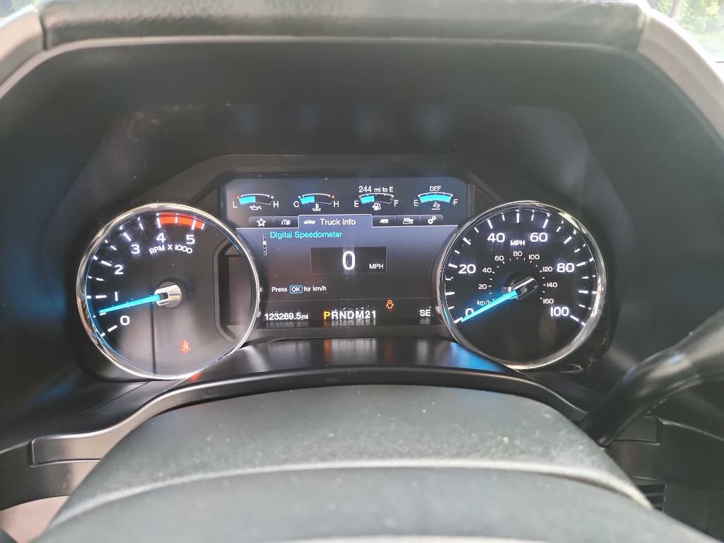 Used 2019 Ford F350 Lariat w/ Lariat Ultimate Package AWD/4WD image 24