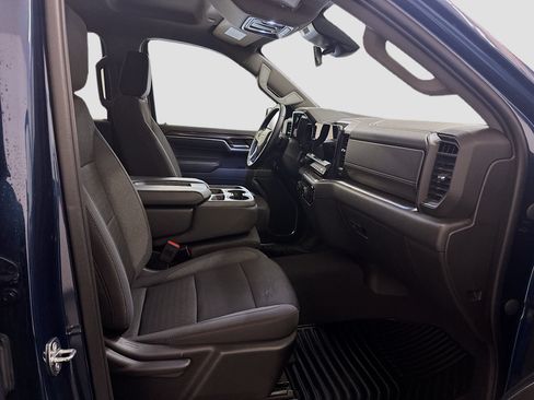 Used 2023 Chevrolet Silverado 1500 LT AWD/4WD image 31