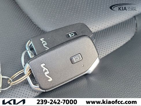 Certified 2023 Kia Sportage EX FWD image 32