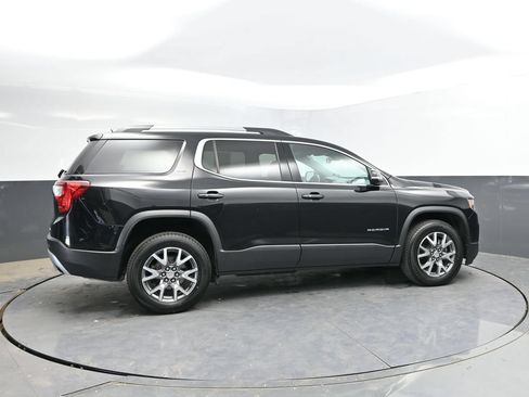 Used 2023 GMC Acadia SLT AWD/4WD image 10