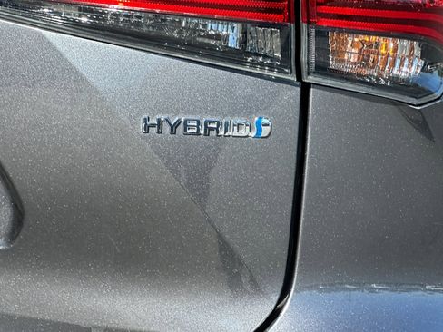 Used 2023 Toyota Highlander LE image 27