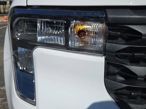 New 2026 Ford Maverick XLT w/ XLT Luxury Package image 6