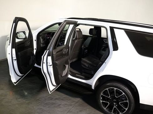 Used 2021 Chevrolet Tahoe RST w/ Luxury Package AWD/4WD image 5