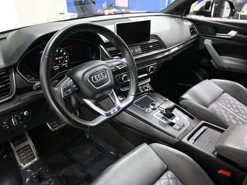 Used 2020 Audi SQ5 Prestige w/ Prestige Package image 8