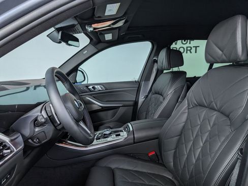 New 2026 BMW X5 M60i image 2