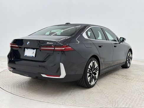 New 2026 BMW 530i w/ Premium Package RWD image 9