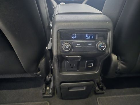 Used 2017 GMC Acadia SLT image 13