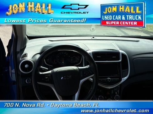 Used 2020 Chevrolet Sonic LT w/ Convenience Package image 23