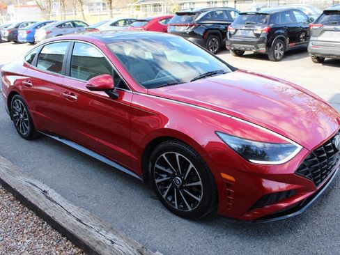 Used 2021 Hyundai Sonata Limited w/ Cargo Package image 5