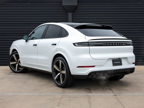 New 2026 Porsche Cayenne S AWD/4WD image 3
