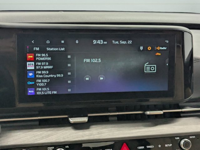Certified 2024 Kia Carnival EX FWD image 20