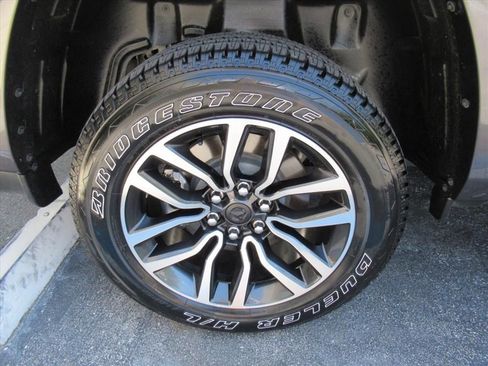 Used 2026 RAM 1500 Limited AWD/4WD image 5