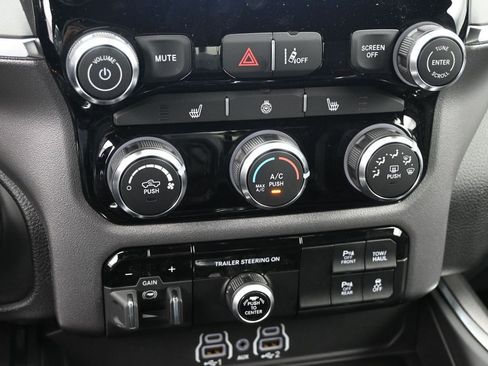 Used 2026 RAM 1500 Big Horn w/ Night Edition AWD/4WD image 20