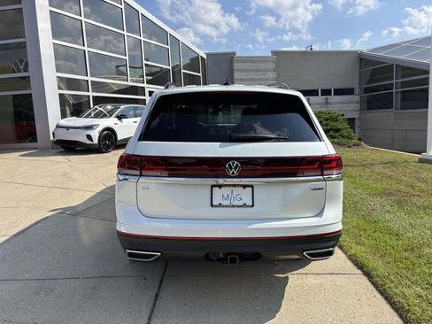 New 2026 Volkswagen Atlas SE image 6