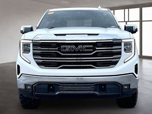 Used 2023 GMC Sierra 1500 SLT w/ SLT Premium Package AWD/4WD image 2