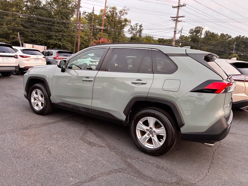 Used 2021 Toyota RAV4 XLE FWD image 4