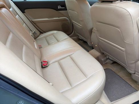 Used 2009 Ford Fusion SEL image 11