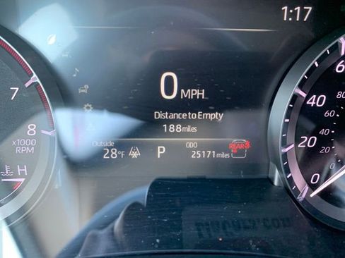 Certified 2025 Toyota Highlander XLE image 19