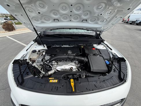 Certified 2023 Mercedes-Benz GLB 250 4MATIC image 21