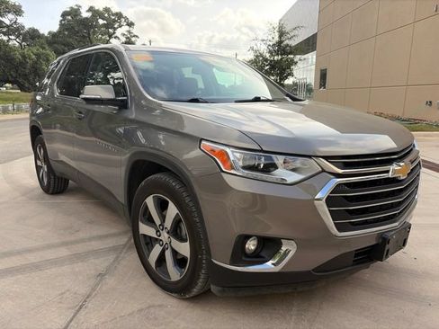 Used 2018 Chevrolet Traverse LT FWD image 5