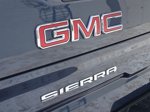 Used 2020 GMC Sierra 1500 SLT w/ SLT Premium Package image 12