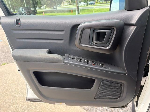 Used 2014 Honda Ridgeline Sport image 10