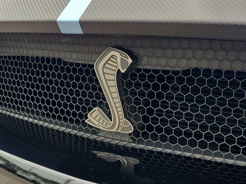 Used 2022 Ford Mustang Shelby GT500 w/ Carbon Fiber Track Pack image 10