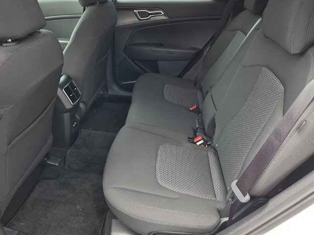 Certified 2026 Kia Sportage LX AWD/4WD image 12
