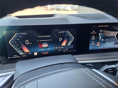 Used 2025 BMW X5 sDrive40i image 24