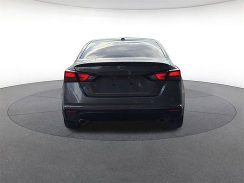 Certified 2025 Nissan Altima 2.5 SR image 4